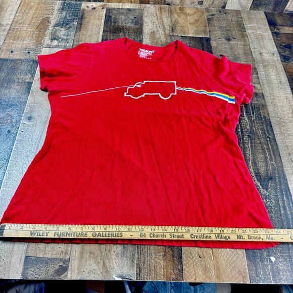 TRUKFIT Pink Floyd Parody T Shirt Womens 2XL Red with Dark Side Of Moon Rainbow - Picture 9 of 10